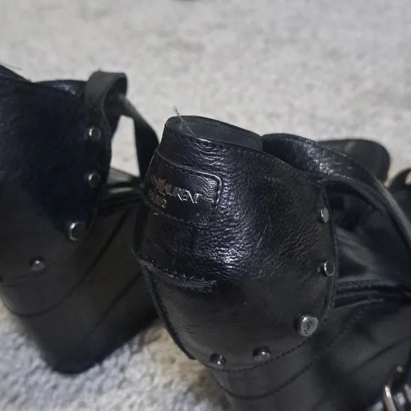 YSL.  Saint Laurent Women's Black Strappy Heels - Picture 5 of 7